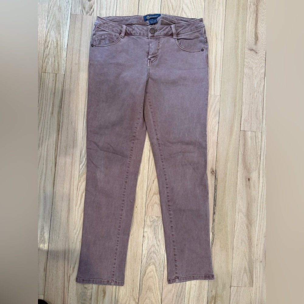Democracy Women's Dusty Mauve Straight Leg Jeans